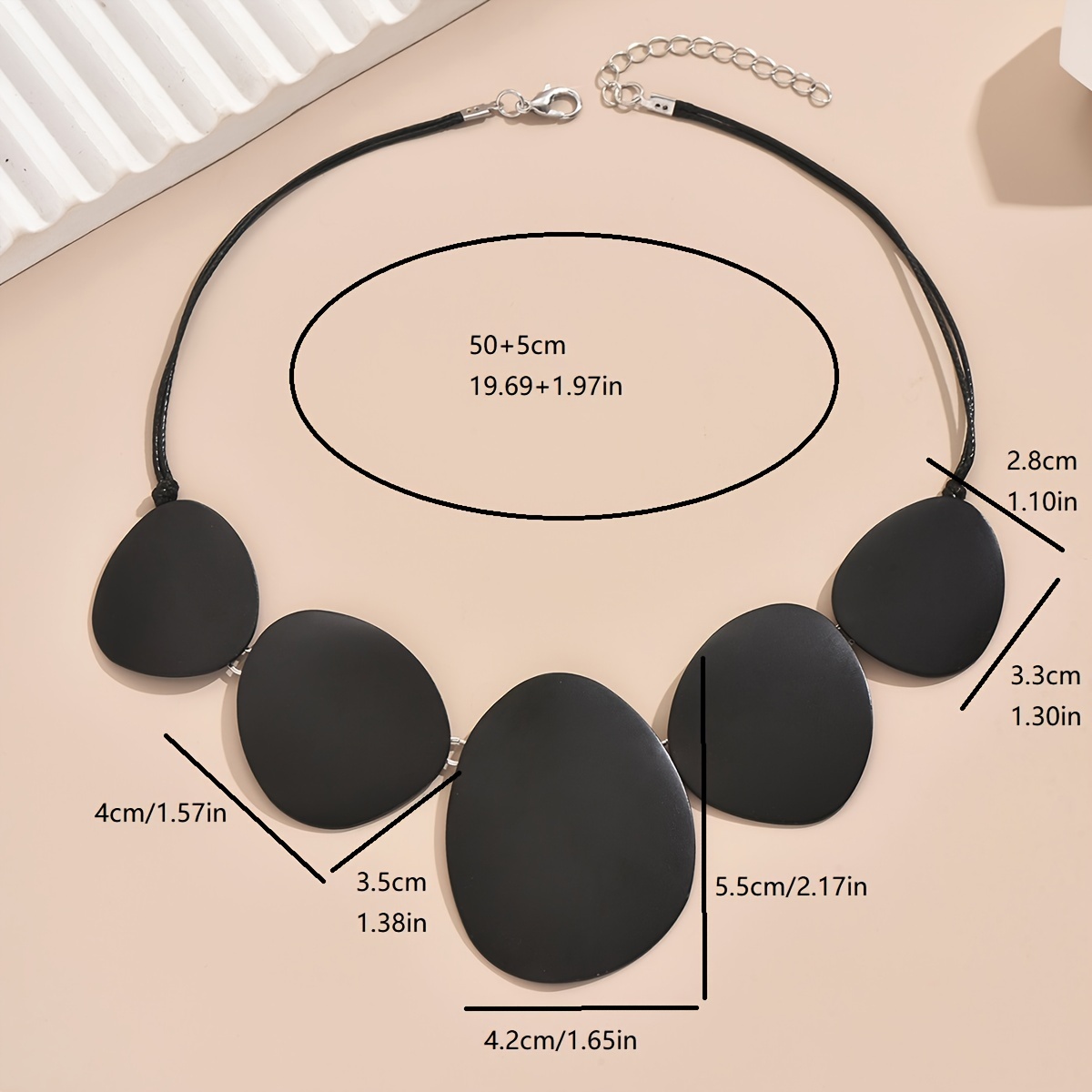 Gothic Retro Women's Geometric Teardrop Pendant Necklace
